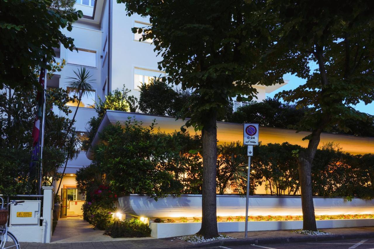 Hotel Sylvia Lido di Camaiore Eksteriør bilde