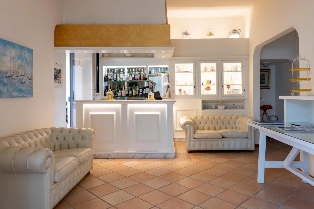 Hotel Sylvia Lido di Camaiore Eksteriør bilde