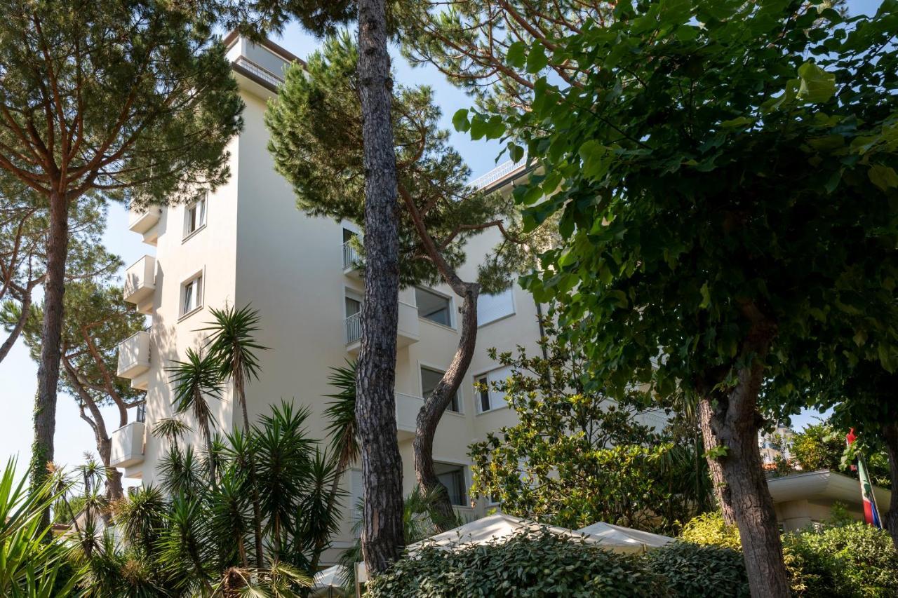 Hotel Sylvia Lido di Camaiore Eksteriør bilde