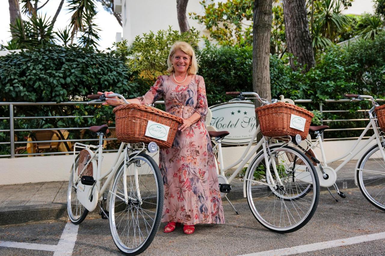 Hotel Sylvia Lido di Camaiore Eksteriør bilde