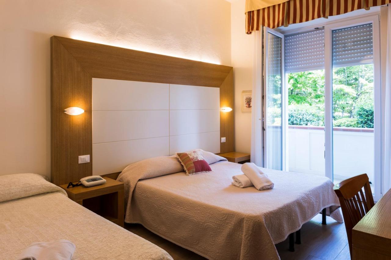 Hotel Sylvia Lido di Camaiore Eksteriør bilde