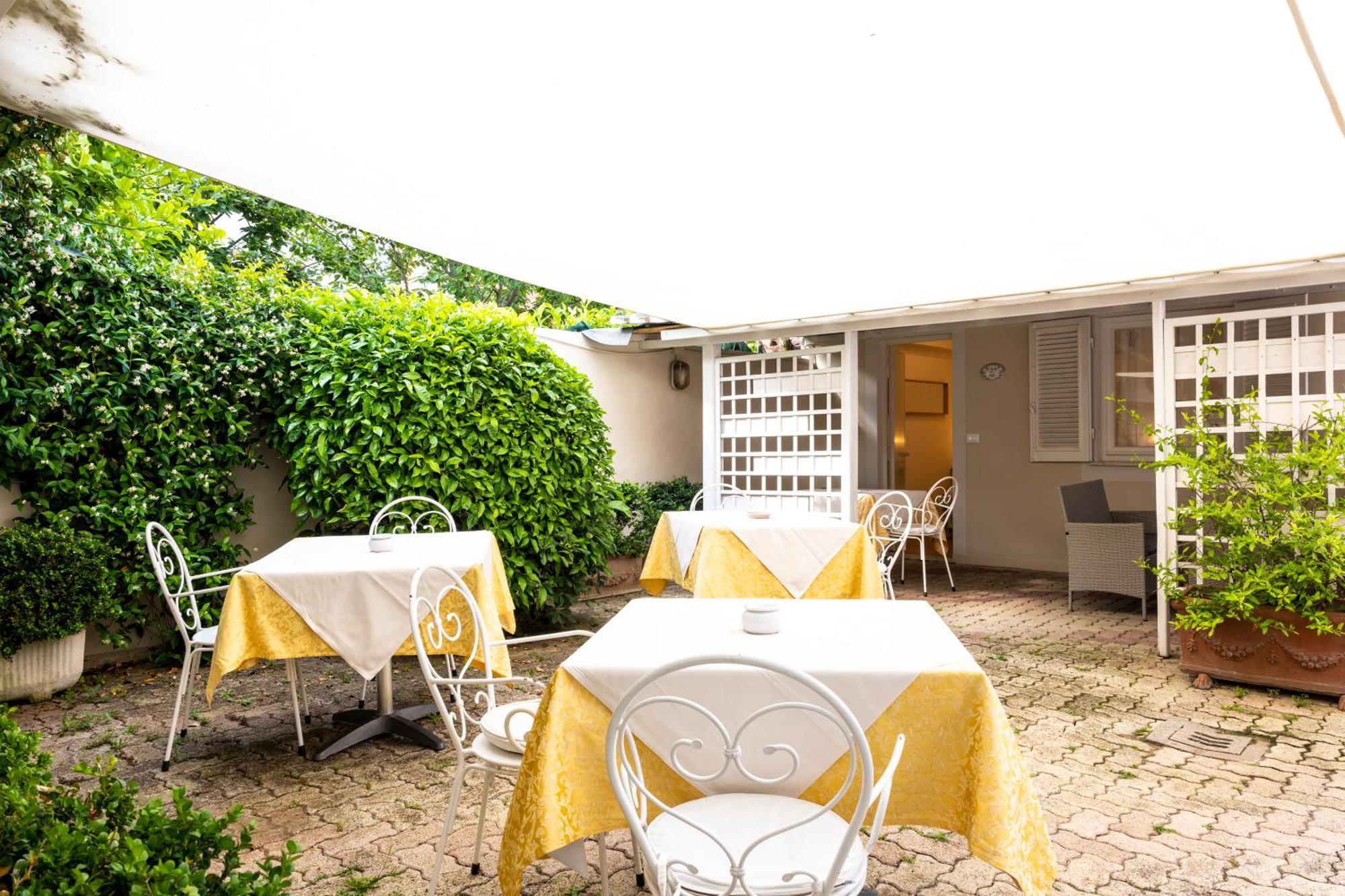 Hotel Sylvia Lido di Camaiore Rom bilde